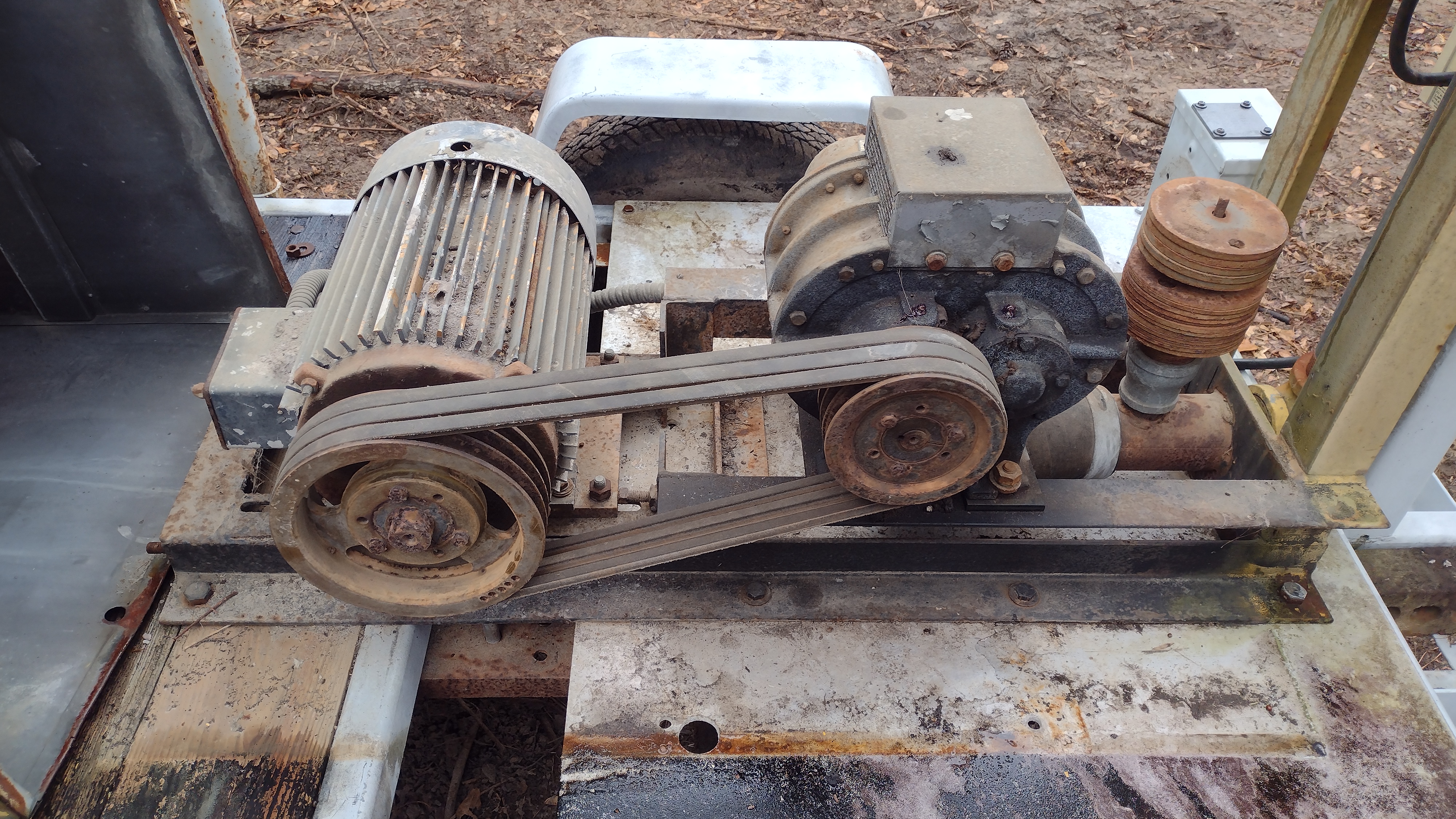 Blower Pulley side.jpg