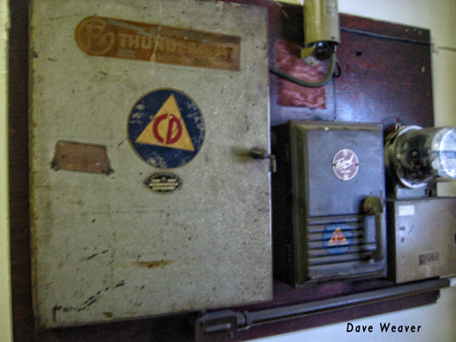 E77-8-ThunderboltSirenBox.jpg